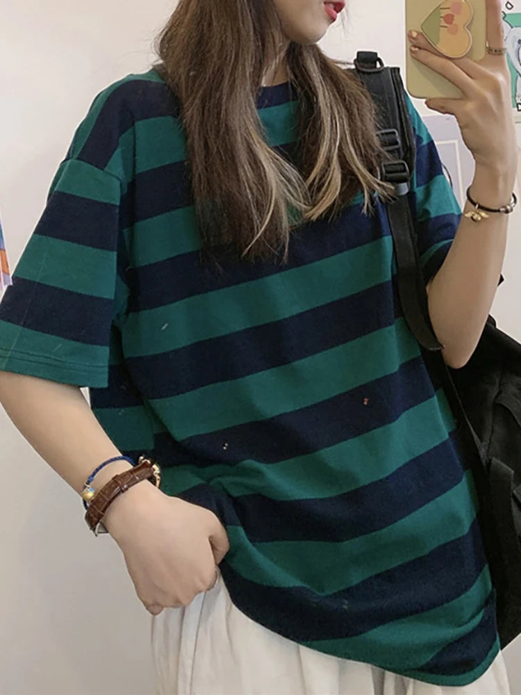 Harajuku Striped Shirts Women Short Sleeve Oversized Shirt Streetwear Gothic T Shirt Couple Tops Summer Striped Blouse